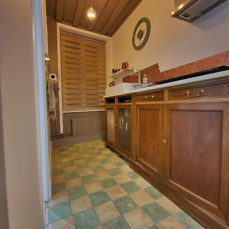 Appartement Maison 1747 - De Standing En Vieille-ville Avec Cour *