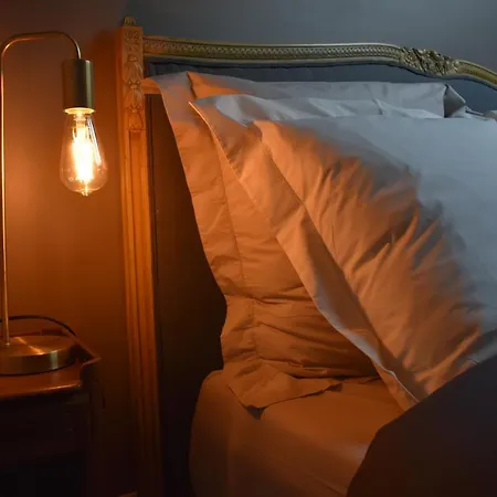 Maison 1747 - De Standing En Vieille-ville Avec Cour アパート *