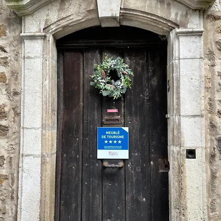 Maison 1747 - De Standing En Vieille-ville Avec Cour *