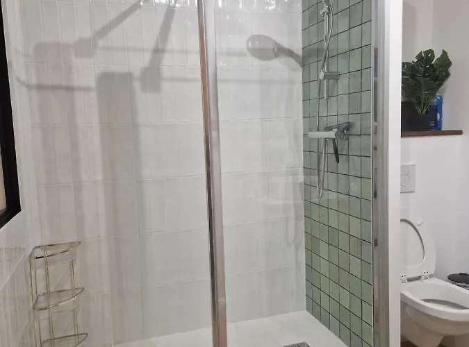 Maison 1747 - De Standing En Vieille-ville Avec Cour Apartmán